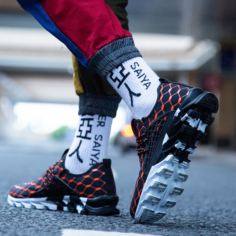 TNV PulseX Kicks 177 (Black White)