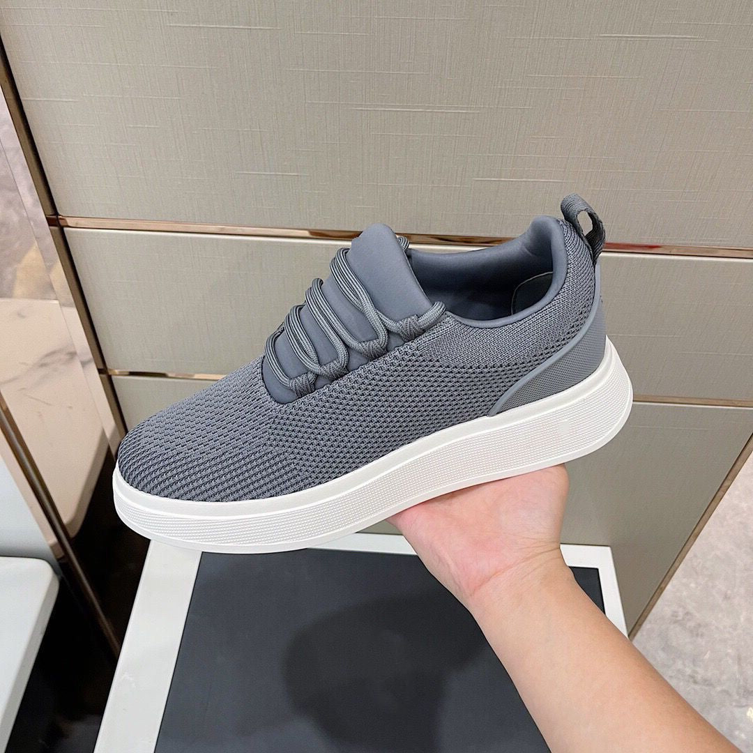 Men's Lightweight Mesh Sports Shoes - Thick-Soled Lace-Up